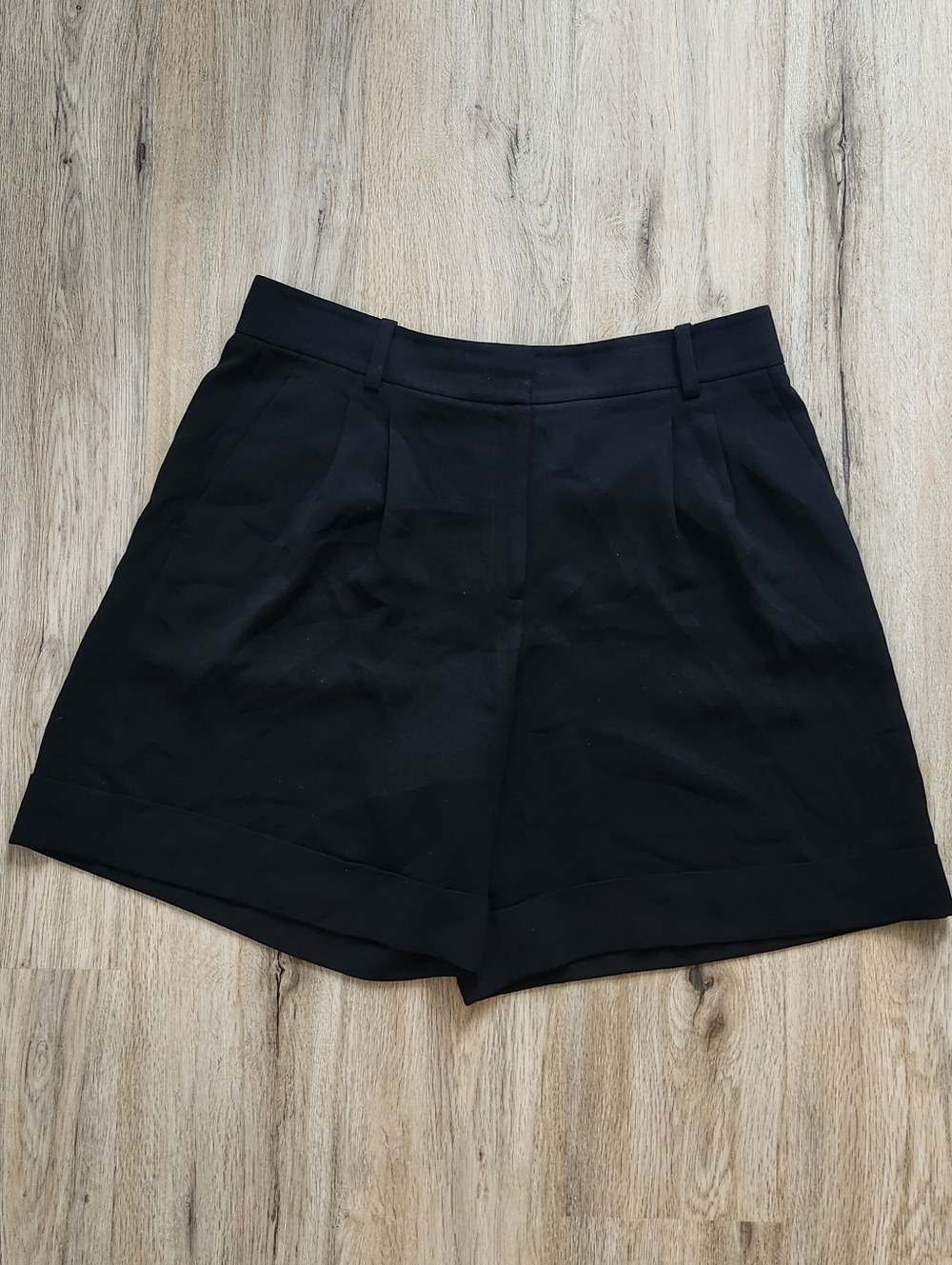 Lafayette 148 New York Ellis Pleated Short, Black, Size 14